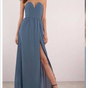 Strapless long blue dress